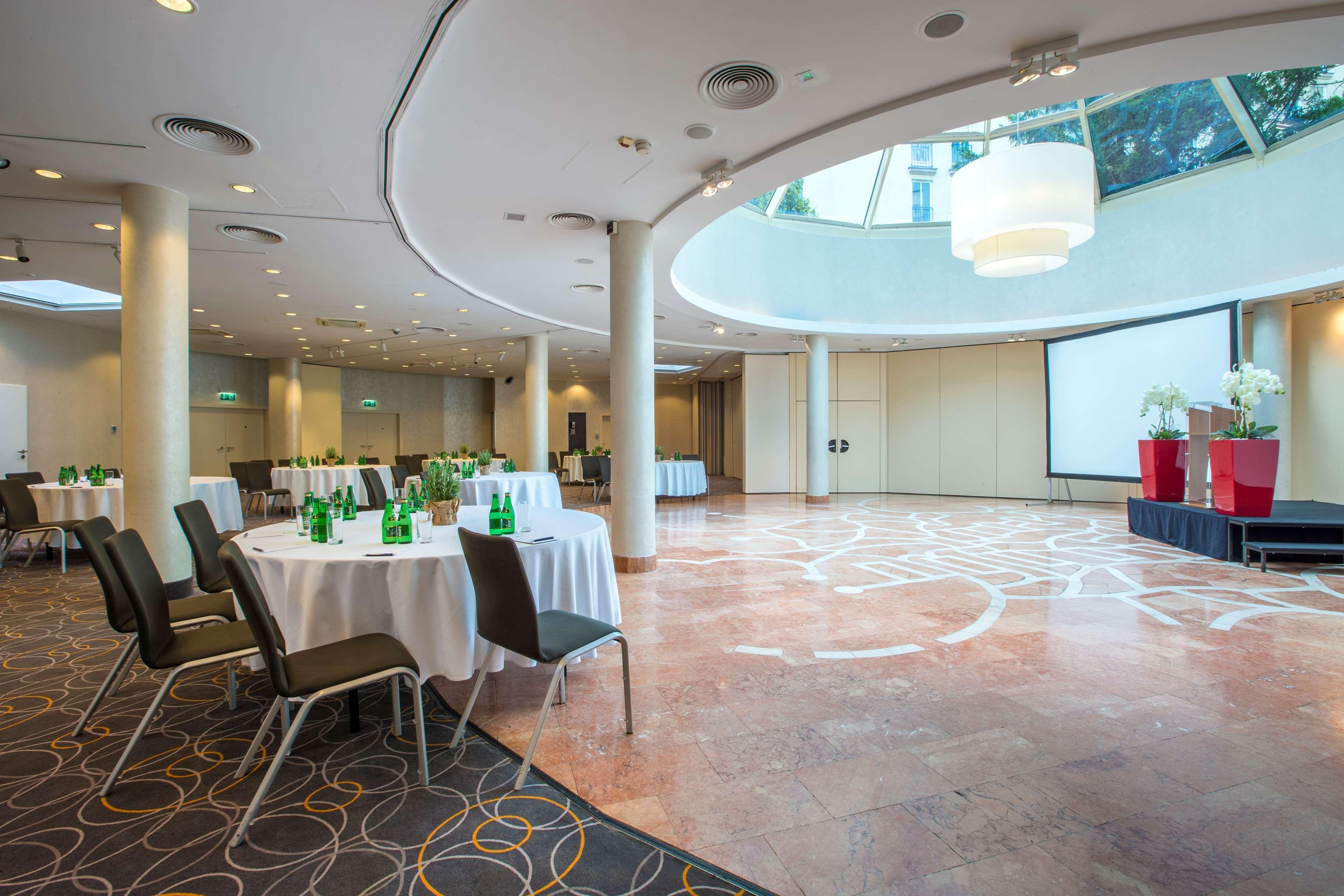 Hotel Radisson Blu Sobieski 4*